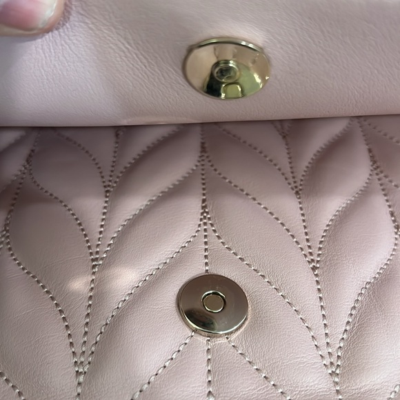 Kate Spade Emelyn Briar Lane Quilted- light pink w silver chain. EUC - Picture 17 of 17